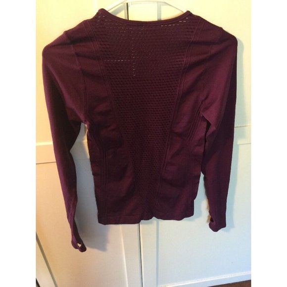 NWOT Fabletics Arta Long Sleeve Top - Picture 8 of 8